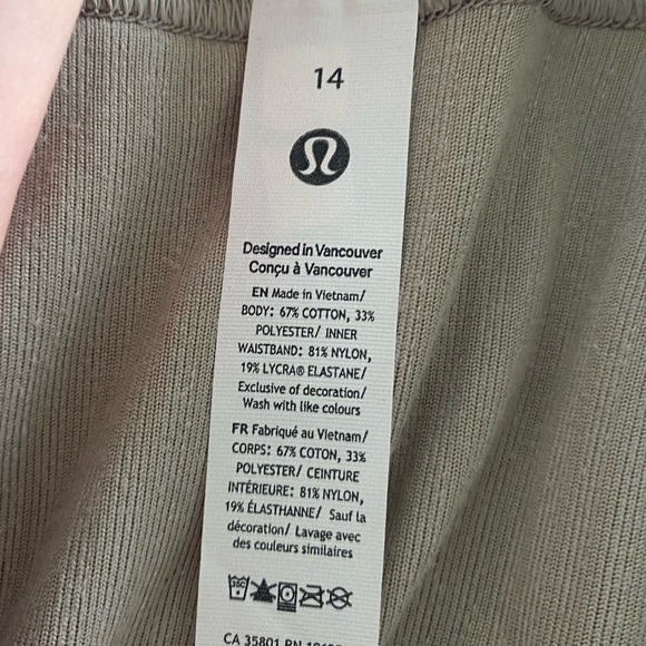 Lululemon - Scuba Mid Rise Mini Skirt - Velvet Cord - Size 14 - Picture 10 of 10